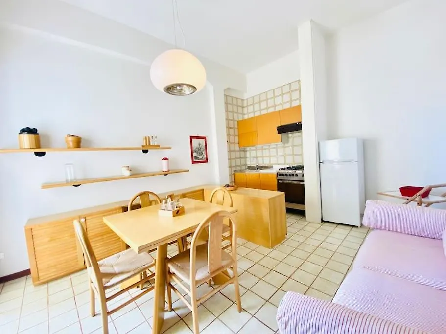 I Bagni 36 - Piazza Marconi Fronte Mare Con Piscina - Immobil Relax Apartment Lido di Jesolo